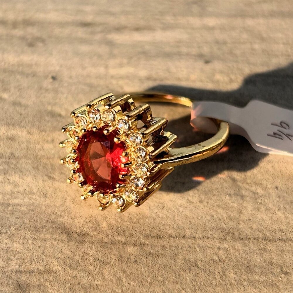 🌟NEW DARK PINK FAUX STONE Vintage-Inspired Cocktail Ring - Size 9